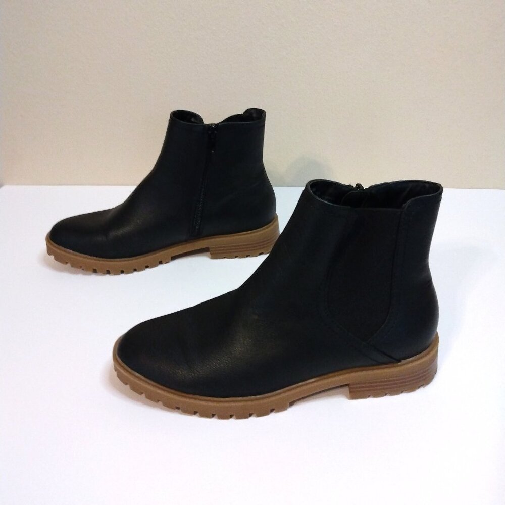 Wonderly Hannah Black Faux Leather Side Zip Ankle Boots Size 8